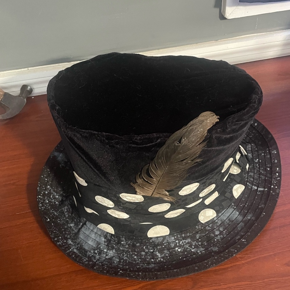 Top hat - Picture 9 of 11